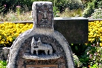<q>Zaunpfahl</q>