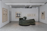 Eduardo Chillida - Gravitaci&oacute;n, Anthony Caro - Secret Message