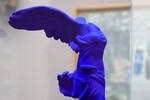 Yves Klein - Nike von Samothrace